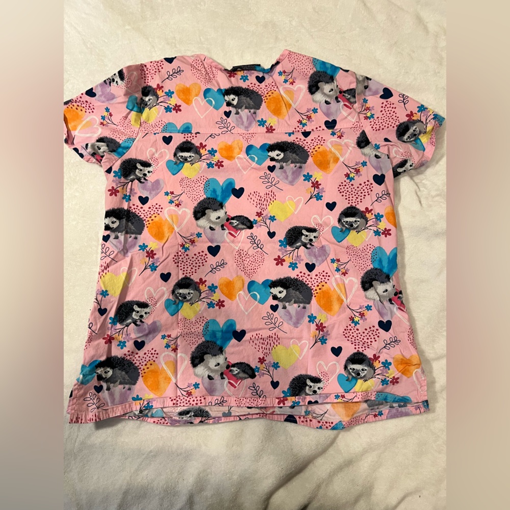 Scrub top - Picture 2 of 3